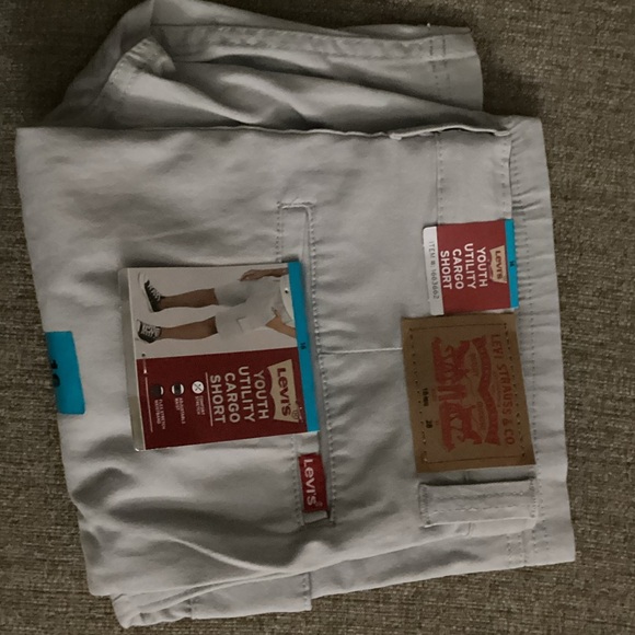 Levi's Youth Cargo Shorts in Gray - Picture 1 of 2